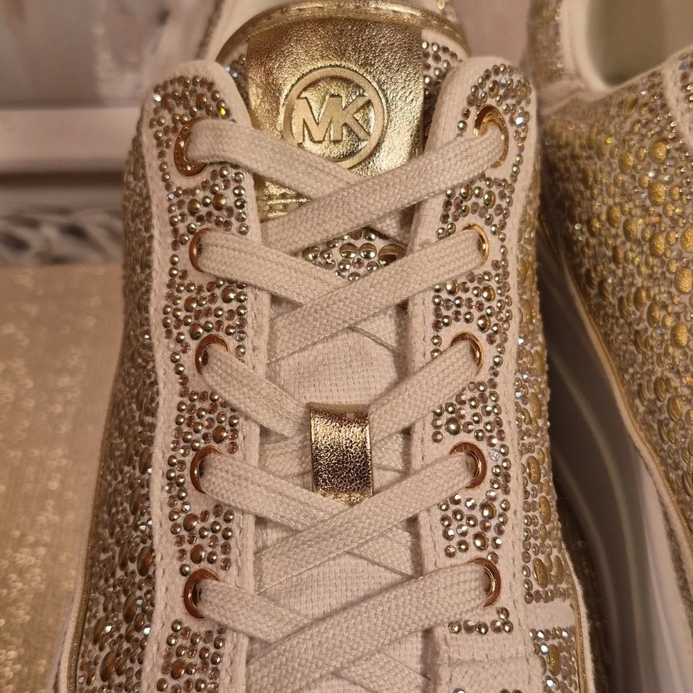 Michael Kors Hayes Lace Up Sneaker - Picture 6 of 8